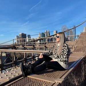 Meet your Posher, Lorena